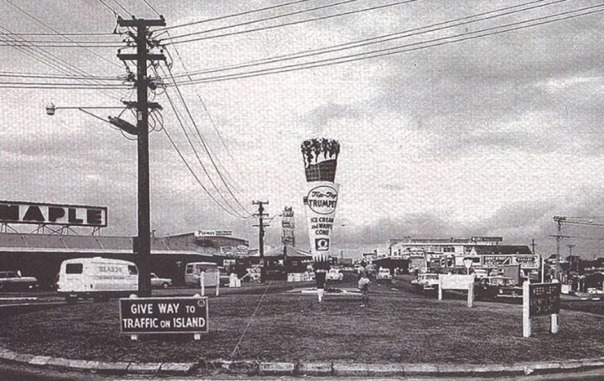 21 Giant Trumpet on a roundabout in Panmure, year unknown - ppost early 1964 although late 1950s models visible